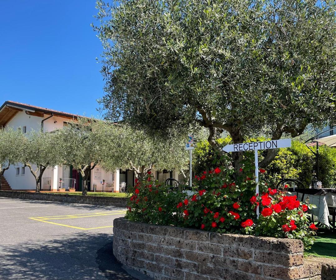 Residence Ulivi Cavaion Veronese Εξωτερικό φωτογραφία
