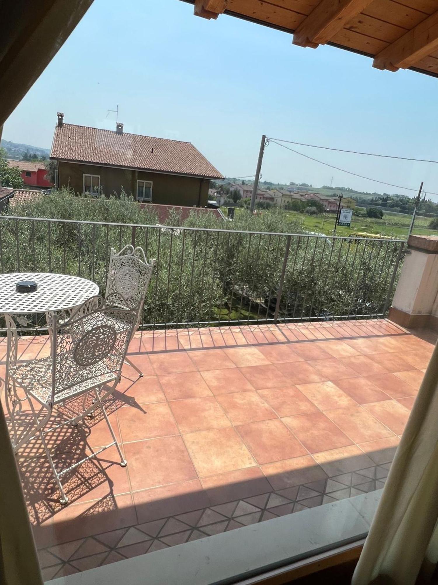 Residence Ulivi Cavaion Veronese Εξωτερικό φωτογραφία